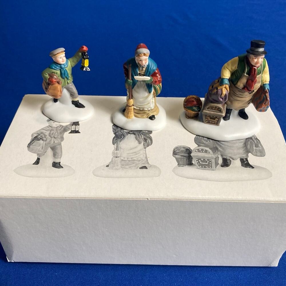 Department 56 Heritage Village Collection Come Into The Inn 3 Porcelain Figures
